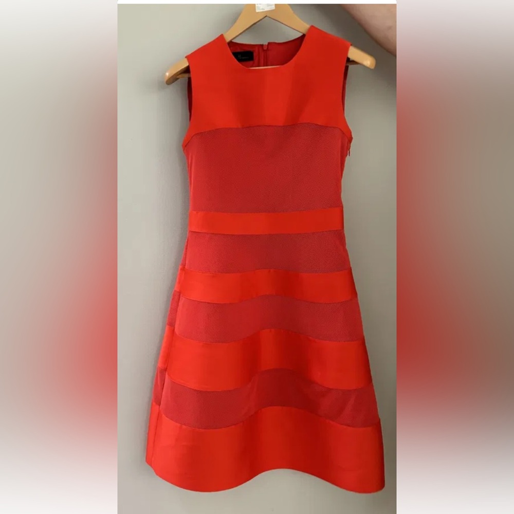 Carolina Herrera dress in size 6